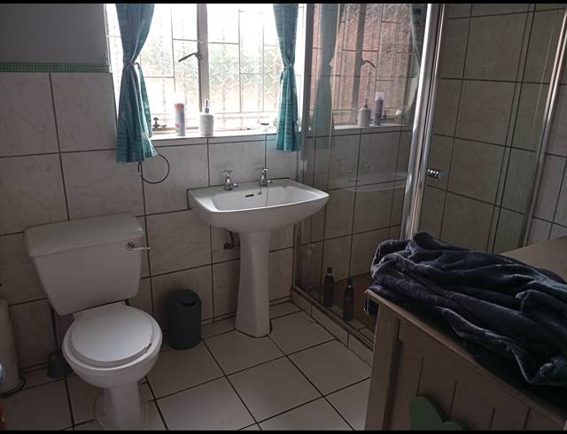 3 BEDROOM HOUSE FOR SALE IN MEYERSPARK